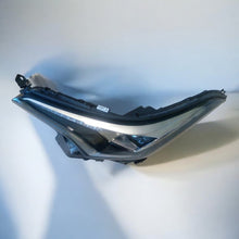 Laden Sie das Bild in den Galerie-Viewer, Frontscheinwerfer Toyota Chr C-Hr 81150-F4071 81100-F4071 LED Rechts oder Links