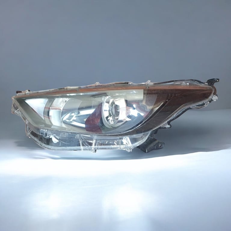 Frontscheinwerfer Toyota Yaris Links Scheinwerfer Headlight