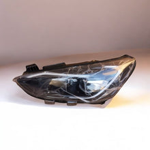 Laden Sie das Bild in den Galerie-Viewer, Frontscheinwerfer Ford Focus JX7B-13E017-AE XENON Links Scheinwerfer Headlight SCH1107672407rf