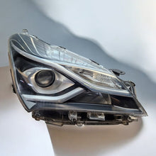 Load image into Gallery viewer, Frontscheinwerfer Toyota Yaris Rechts Scheinwerfer Headlight