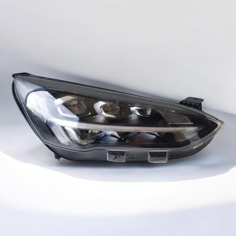 Frontscheinwerfer Ford Focus MX7B-13E014-ED LED Rechts Scheinwerfer Headlight