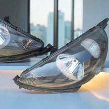 Laden Sie das Bild in den Galerie-Viewer, Frontscheinwerfer Honda Jazz II Links Scheinwerfer Headlight