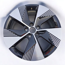 Load image into Gallery viewer, 1x Alufelge 18 Zoll 7.0&quot; 5x114.3 34ET 403008809 Renault Megane E-Tech E Tech