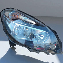 Laden Sie das Bild in den Galerie-Viewer, Frontscheinwerfer Mercedes-Benz W246 A2468200261 Rechts Scheinwerfer Headlight SCH2285960916wq