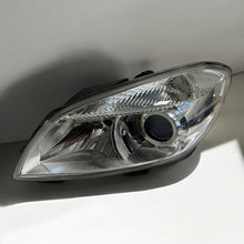 Load image into Gallery viewer, Frontscheinwerfer Skoda Fabia Ein Stück (Rechts oder Links) Headlight