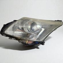 Load image into Gallery viewer, Frontscheinwerfer Toyota Avensis 81158-05310 Links Scheinwerfer Headlight SCH2775209796db