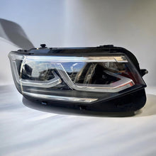 Laden Sie das Bild in den Galerie-Viewer, Frontscheinwerfer VW Tiguan 5NB941082C Rechts Scheinwerfer Headlight