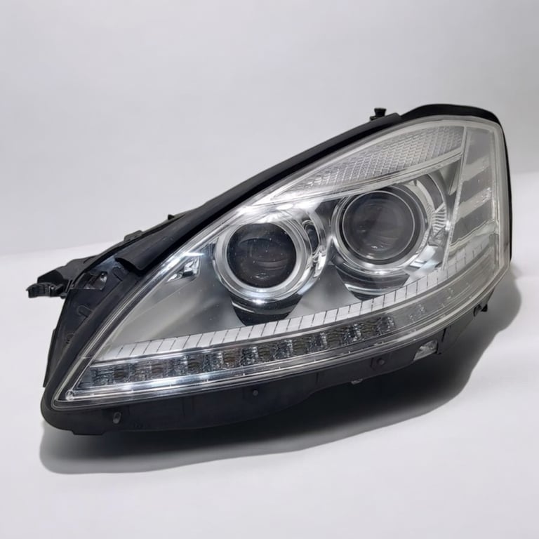 Frontscheinwerfer Mercedes-Benz A2218204939 Links Scheinwerfer Headlight