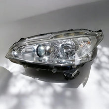 Laden Sie das Bild in den Galerie-Viewer, Frontscheinwerfer Peugeot 208 I 9802221480 89905957 Links Scheinwerfer Headlight SCH6797572039ea
