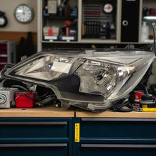 Laden Sie das Bild in den Galerie-Viewer, Frontscheinwerfer Mitsubishi Space Star Links Scheinwerfer Headlight