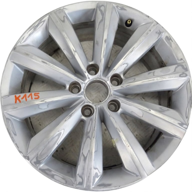 1x Alufelge 17 Zoll 7.5" 5x112 47ET AW931007GA VW Passat B7 Rim Wheel