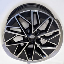 Laden Sie das Bild in den Galerie-Viewer, 1x Alufelge 17 Zoll 7.0&quot; 5x112 46ET Glanz Silber 5E3601025 Mg Octavia 5e3