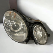 Load image into Gallery viewer, Frontscheinwerfer Mercedes-Benz W211 Xenon Rechts Scheinwerfer Headlight SCH8869552888lp