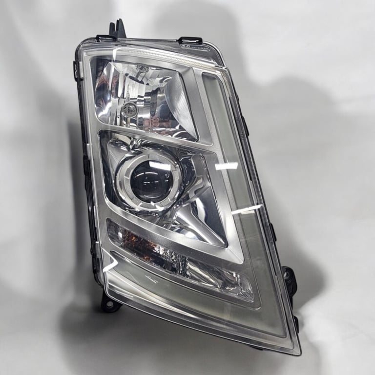 Frontscheinwerfer Volvo 22239344 Xenon Rechts Scheinwerfer Headlight SCH6992271335jl