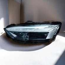 Laden Sie das Bild in den Galerie-Viewer, Frontscheinwerfer Audi A5 8W6941039 Full LED Links Scheinwerfer Headlight SCH8439198704hg