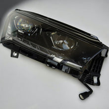 Laden Sie das Bild in den Galerie-Viewer, Frontscheinwerfer Skoda Enyaq 5LB941016H Full LED Rechts Scheinwerfer Headlight