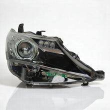 Load image into Gallery viewer, Frontscheinwerfer Toyota Auris 81110-02E20 LED Rechts Scheinwerfer Headlight