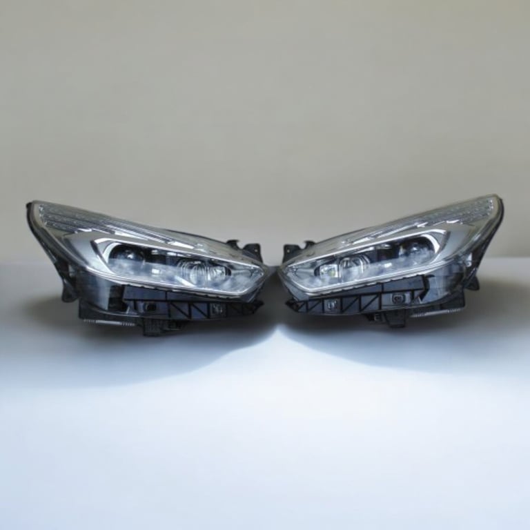 Frontscheinwerfer Ford Galaxy Ein Stück (Rechts oder Links) Headlight SCH9426786109ow