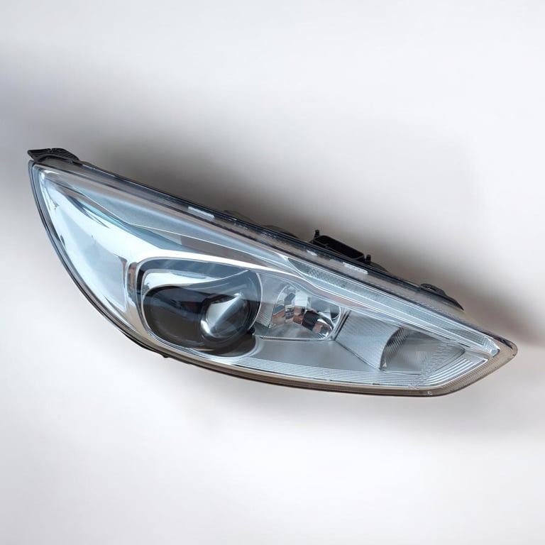 Frontscheinwerfer Ford Focus F1EB13D154-AE Xenon Rechts Scheinwerfer Headlight