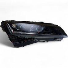 Load image into Gallery viewer, Frontscheinwerfer Skoda Superb III 3V1941016D LED Rechts Scheinwerfer Headlight