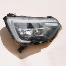 Load image into Gallery viewer, Frontscheinwerfer Renault Master III 260105567R Rechts Scheinwerfer Headlight