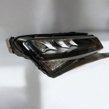 Laden Sie das Bild in den Galerie-Viewer, Frontscheinwerfer Skoda Superb III 3V1941016C Full LED Rechts Headlight