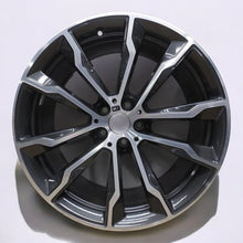 Load image into Gallery viewer, 1x Alufelge 20 Zoll 9.5" 5x112 43ET Glanz 8010269 BMW G01 G02 Mg Rim Wheel FEL6157964439bp