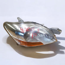 Load image into Gallery viewer, Frontscheinwerfer Toyota Yaris Rechts Scheinwerfer Headlight