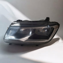 Laden Sie das Bild in den Galerie-Viewer, Frontscheinwerfer VW Tiguan 5NB941005B Links Scheinwerfer Headlight