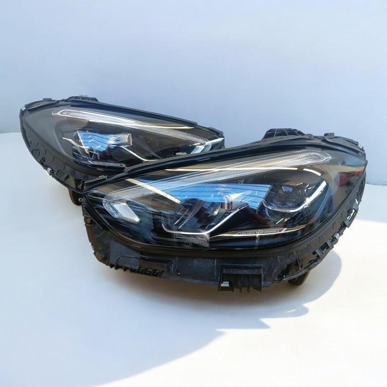 Frontscheinwerfer Mercedes-Benz A2069067103 A2069064003 LED Rechts oder Links SCH8554830932qn