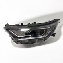 Load image into Gallery viewer, Frontscheinwerfer Toyota V 8990842030 LED Links Scheinwerfer Headlight SCH9846132487we