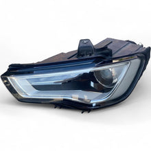Laden Sie das Bild in den Galerie-Viewer, Frontscheinwerfer Audi A3 8V0941005A LED Ein Stück (Rechts oder Links) Headlight