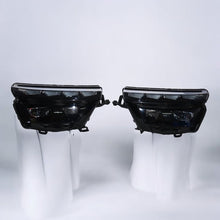 Laden Sie das Bild in den Galerie-Viewer, Frontscheinwerfer Skoda Kamiq 658941016B 658941015B LED Rechts oder Links SCH3285744960eo