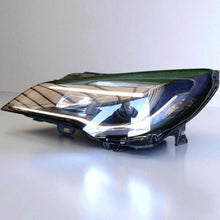 Laden Sie das Bild in den Galerie-Viewer, Frontscheinwerfer Opel Astra 39158005 Links Scheinwerfer Headlight SCH6596737356vy