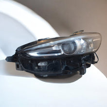 Laden Sie das Bild in den Galerie-Viewer, Frontscheinwerfer Mazda 6 GRF5-51040 Full LED Links Scheinwerfer Headlight SCH6679510995kk