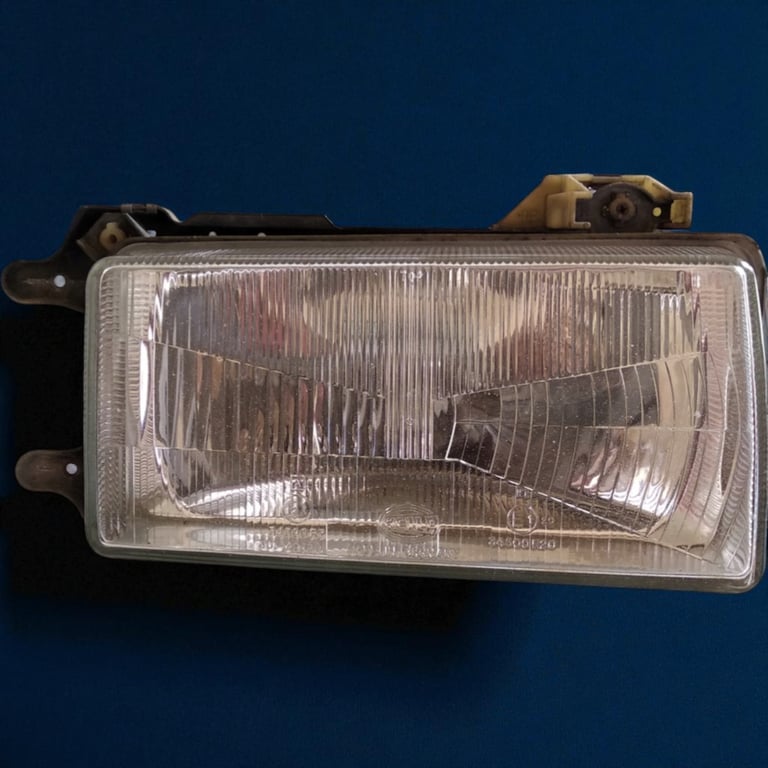 Frontscheinwerfer Audi 80 90 B2 301129120 Rechts Scheinwerfer Headlight