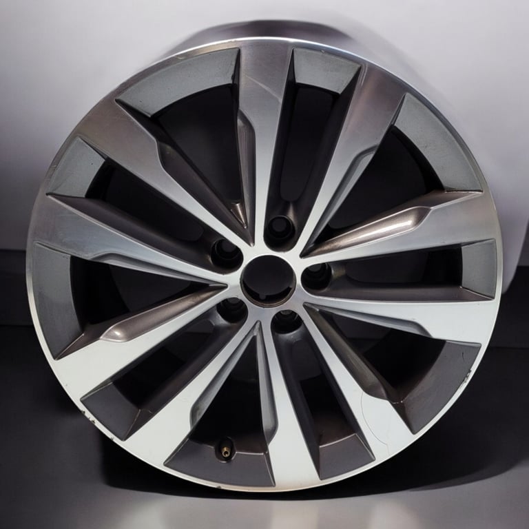 1x Alufelge 17 Zoll 7.0" 5x100 43ET Glanz 6P0601025C Mg Ibiza Iv Rim Wheel FEL8113272650na