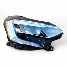 Laden Sie das Bild in den Galerie-Viewer, Frontscheinwerfer Renault Captur II 260104095R 013930-02 LED Rechts Headlight SCH4469191231tw