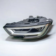 Laden Sie das Bild in den Galerie-Viewer, Frontscheinwerfer Audi A3 8V0941033C LED Links Scheinwerfer Headlight SCH8068495155gk