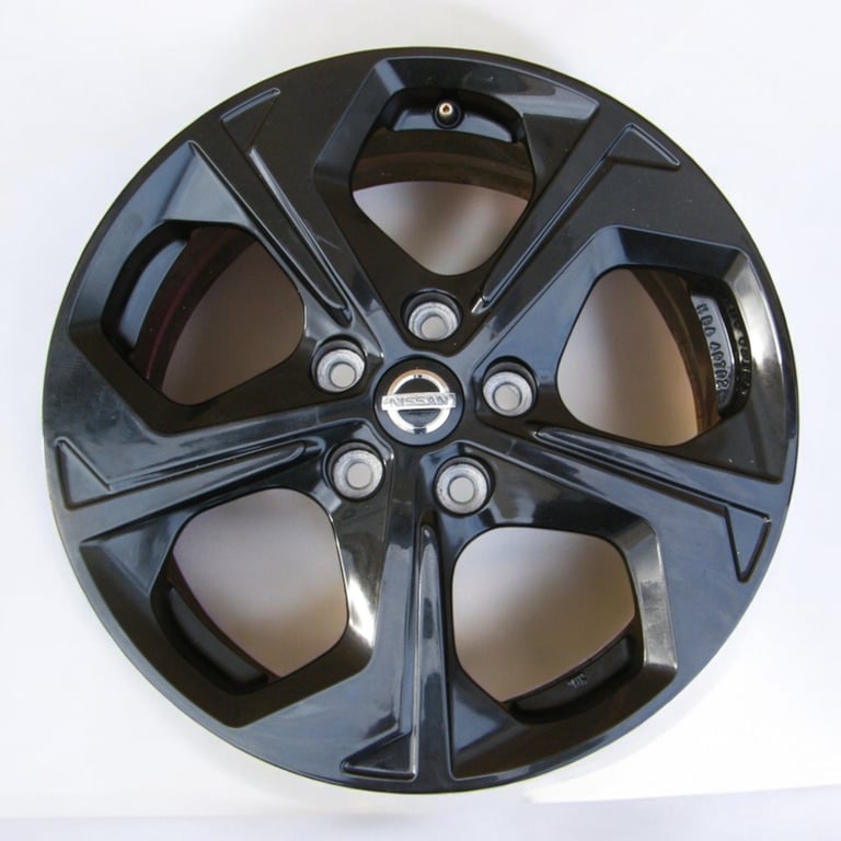 1x Alufelge 17 Zoll 7.0" 5x114.3 45ET KE409-4C200 Nissan X-Trail Qashqai