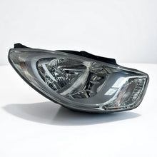Load image into Gallery viewer, Frontscheinwerfer Hyundai I10 Rechts Scheinwerfer Headlight