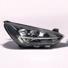 Laden Sie das Bild in den Galerie-Viewer, Frontscheinwerfer Ford Focus LED Rechts Scheinwerfer Headlight