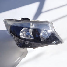 Laden Sie das Bild in den Galerie-Viewer, Frontscheinwerfer Mercedes-Benz Vito W447 Rechts Scheinwerfer Headlight