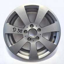 Laden Sie das Bild in den Galerie-Viewer, 1x Alufelge 16 Zoll 6.0&quot; 5x112 39ET Glanz Silber A2044011002 Mercedes-Benz W204