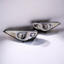 Laden Sie das Bild in den Galerie-Viewer, Frontscheinwerfer Hyundai I40 Q3507DF Links Scheinwerfer Headlight