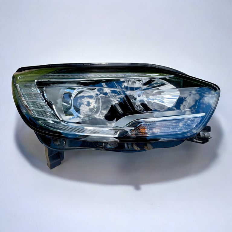 Frontscheinwerfer Renault Grand Scenic 260100943R Rechts Scheinwerfer Headlight