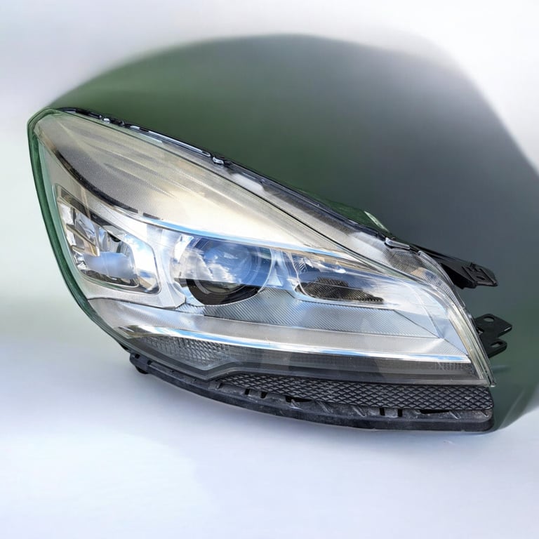 Frontscheinwerfer Ford Kuga CV44-13D154-AK Xenon Rechts Scheinwerfer Headlight