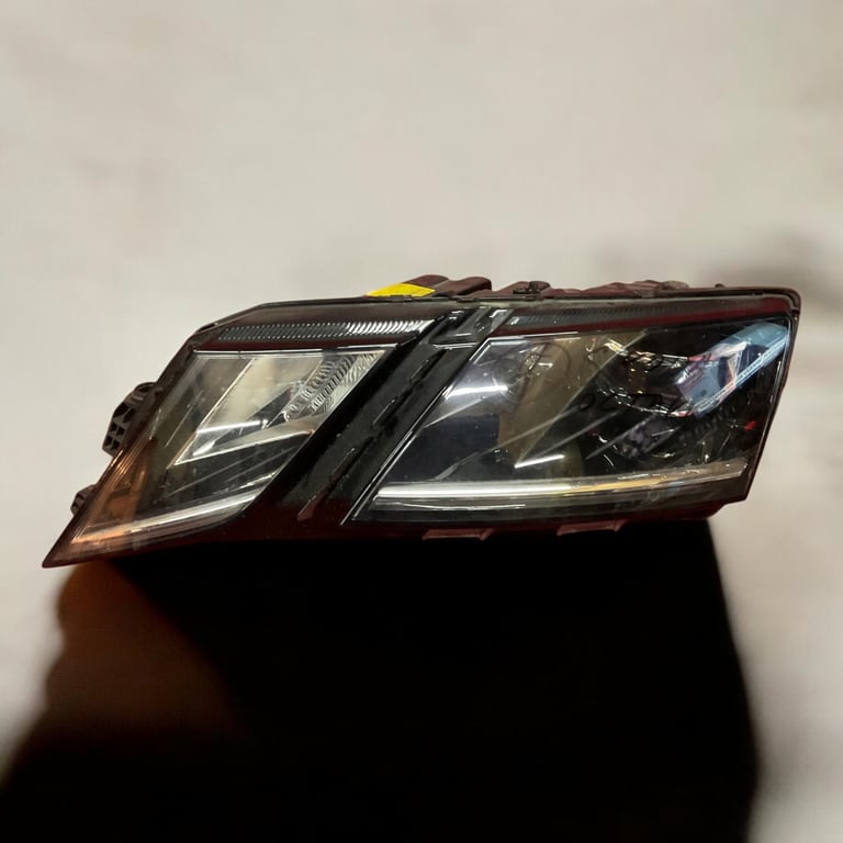 Frontscheinwerfer Skoda Octavia III 5E1941015D Full LED Links Headlight SCH5396588110hh