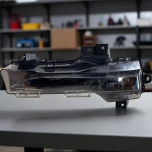 Laden Sie das Bild in den Galerie-Viewer, Frontscheinwerfer Tesla Model 3 1507933-00-D LED Rechts Scheinwerfer Headlight