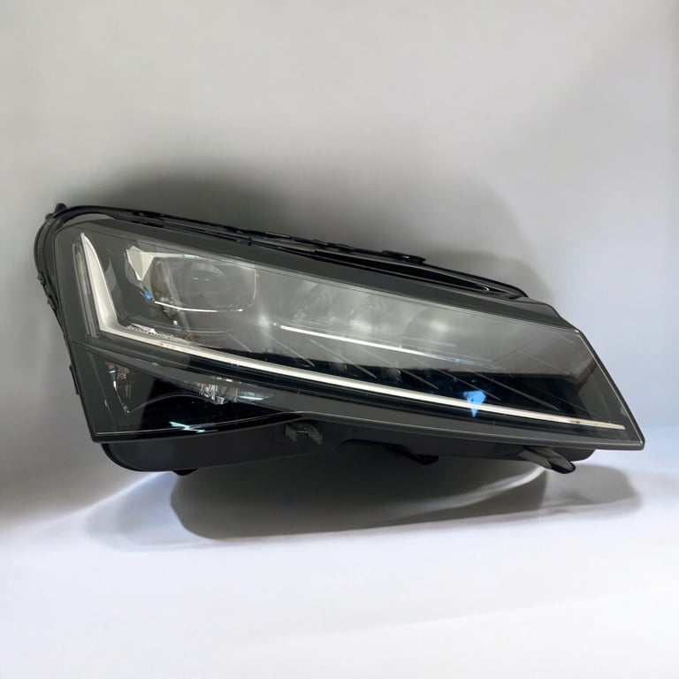 Frontscheinwerfer Skoda Superb III 3V1941016D 992941571AA LED Rechts Headlight